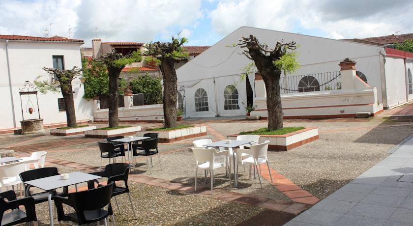 Sumaiya El Palacio Coria Eksteriør billede
