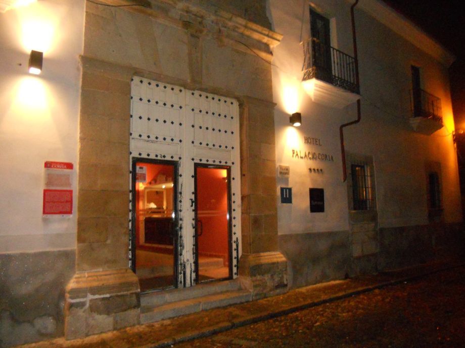 Sumaiya El Palacio Coria Eksteriør billede